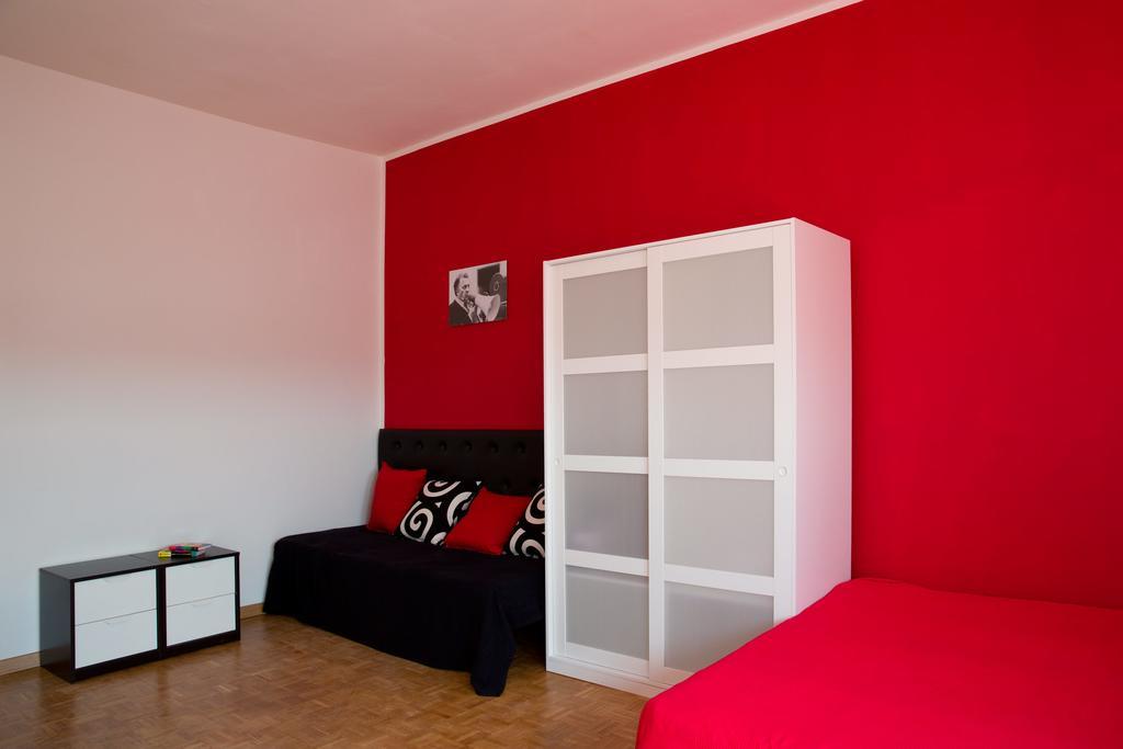 Federico Fellini Apartment Rimini Room photo